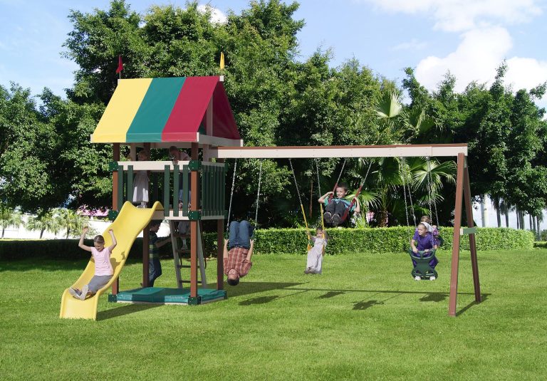 PlayMor Family Favorite Swing Set With Kids