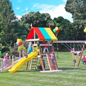 PlayMor Scenic Pointe Swing Set With Kids